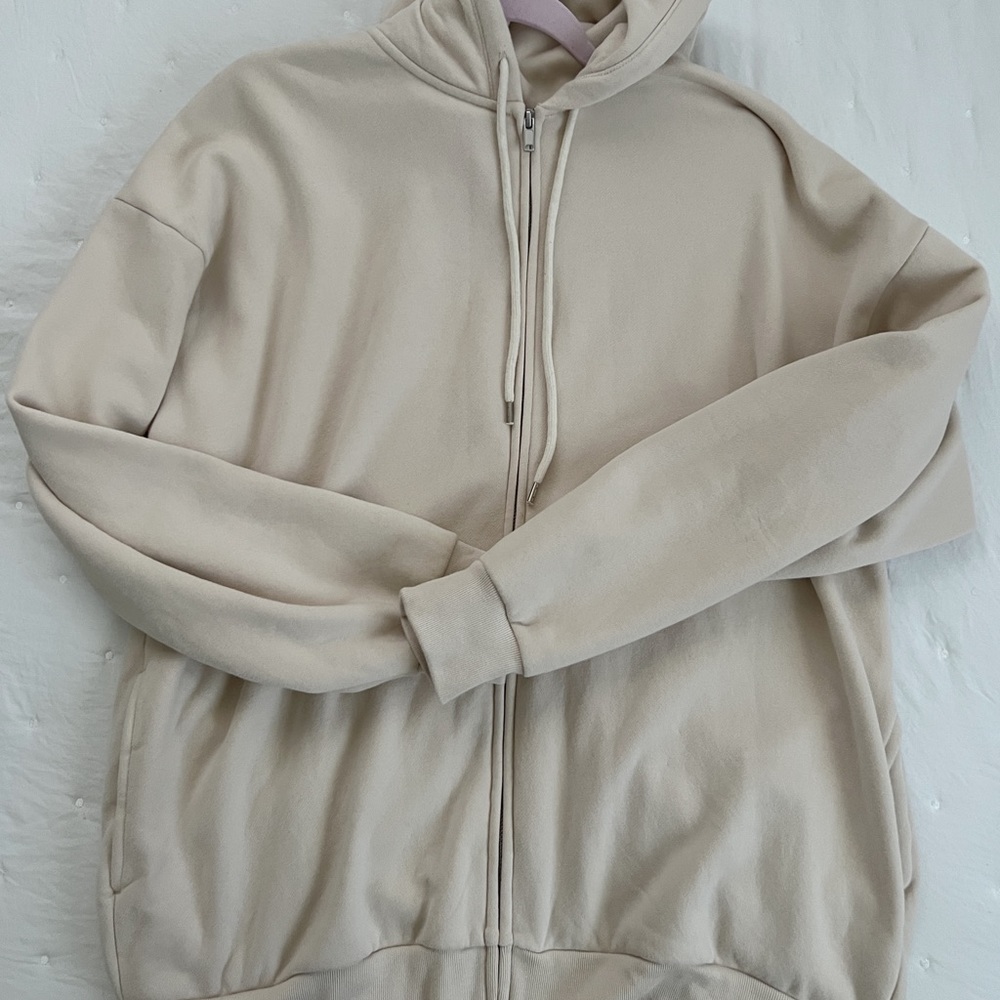 GAP comfy fleece oversized cream zip up hoodie